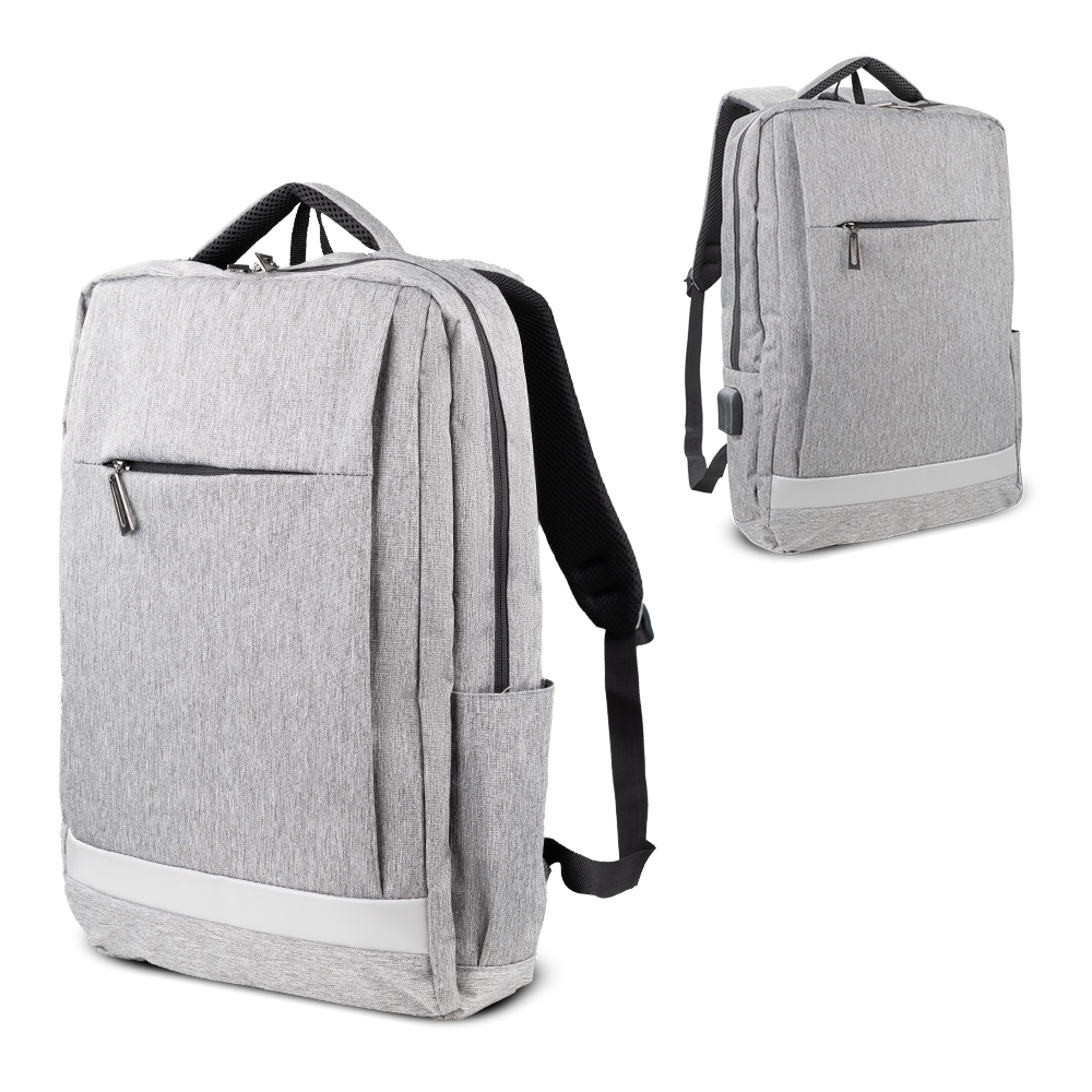 Mochila para Notebook 15,6” em Poliéster 600D com USB e Áudio P2