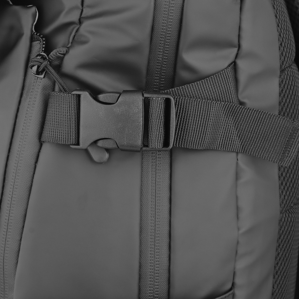 Mochila para Notebook 15,6” em PU com Engate Rápido e Design Executivo