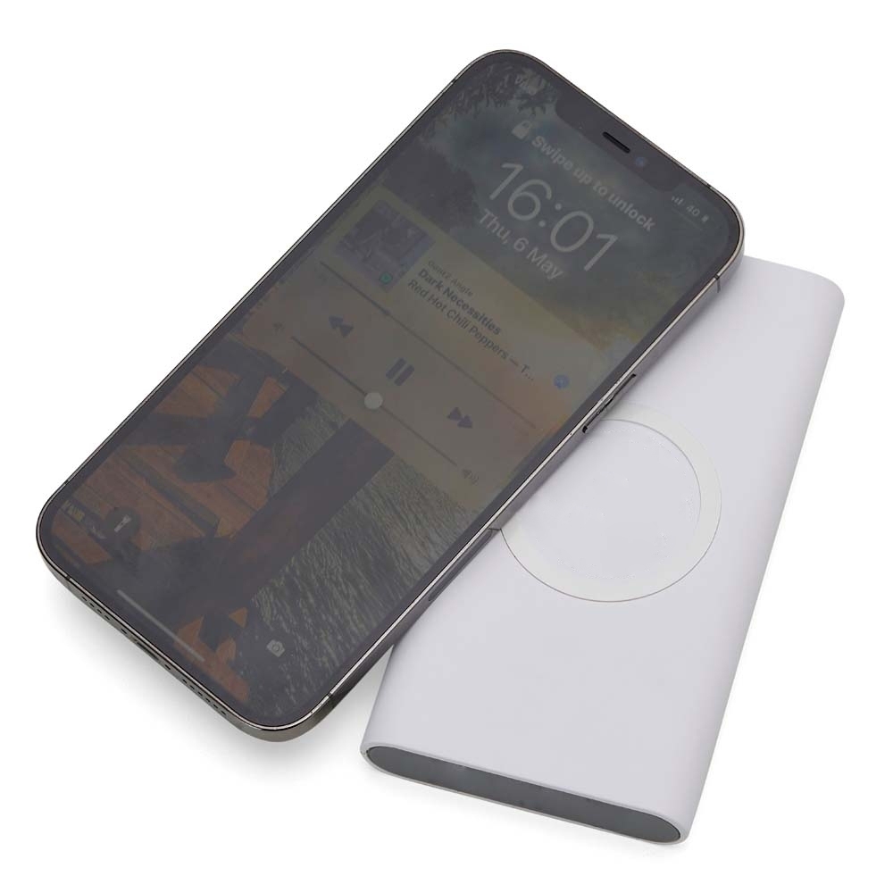 Power Bank Personalizado 8.000mAh com Indução e Carregamento por Cabo